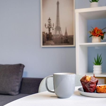 Apartament Chic 1Br House In Hounslow - 12 Mins From Heathrow Airport Feltham Zewnętrze zdjęcie